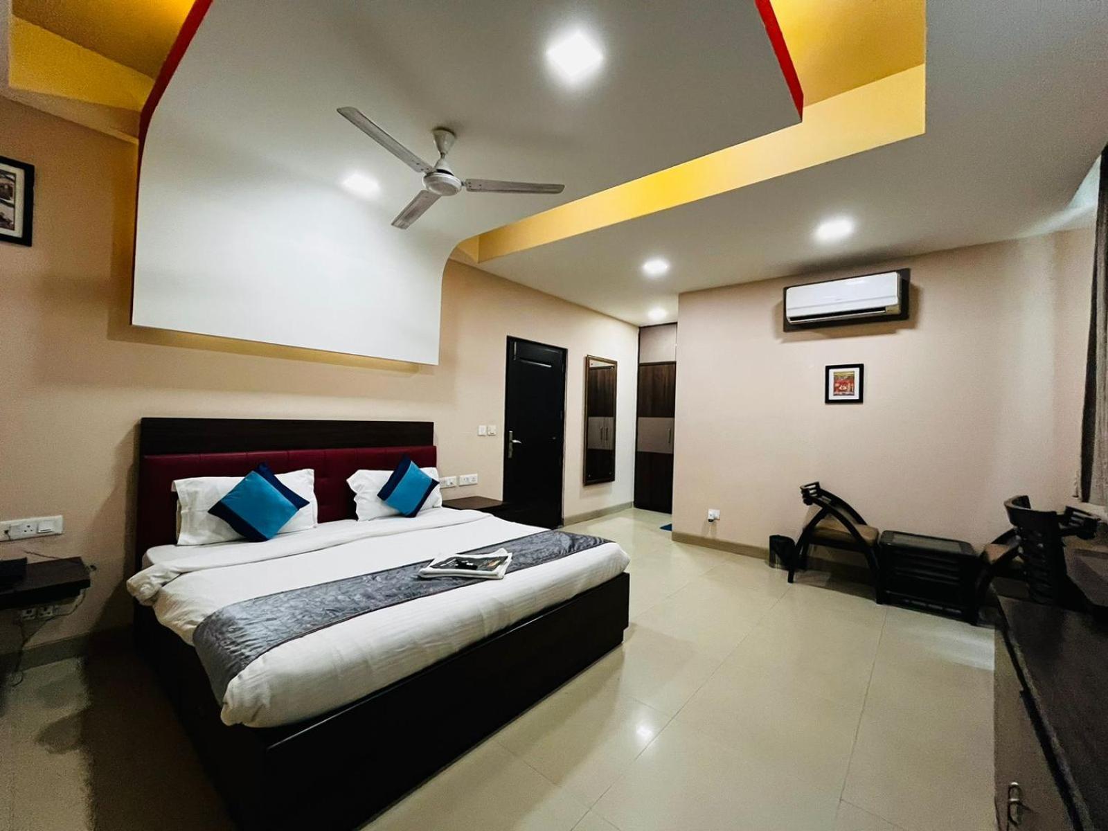 Hotel Mvr Stay By Admire Inn Noida Buitenkant foto